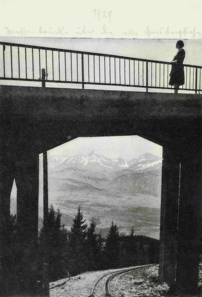 Straßenbrücke über die stillgelegte Gaisbergbahnstrecke, 1929, Druck auf Papier,  © Salzburg Museum